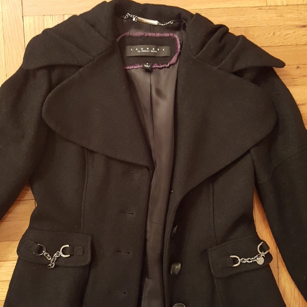 Coat - Picture 5 of 8